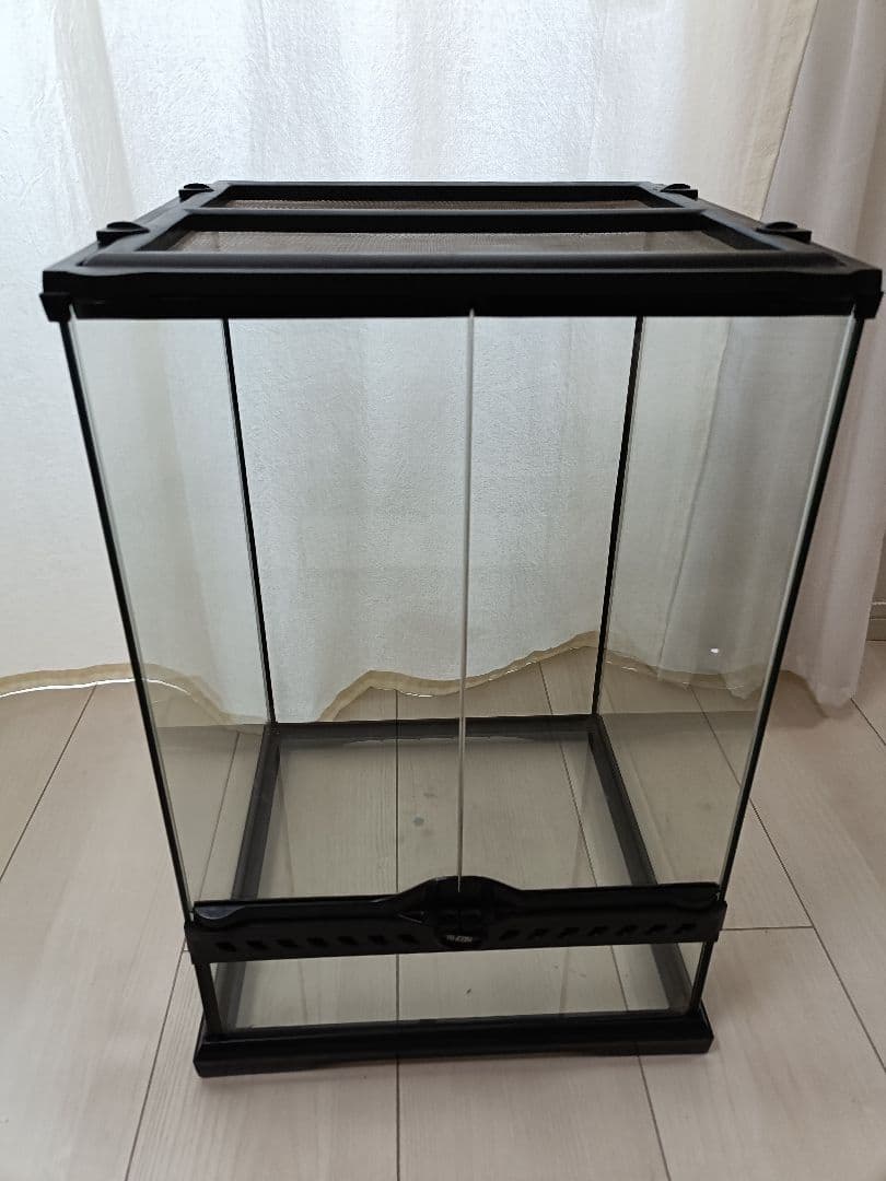 エネル様　ガラスケージ