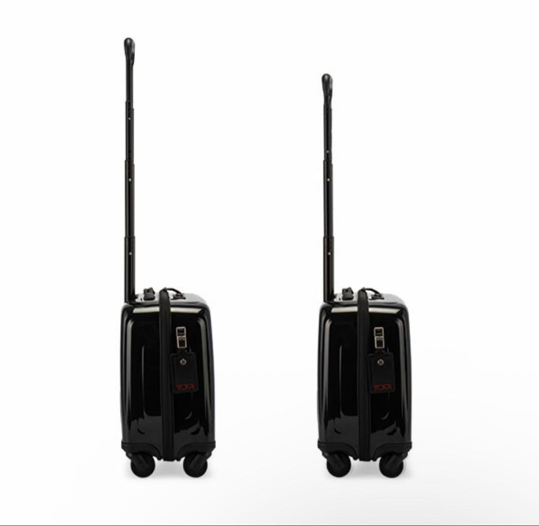 美品　トゥミ　TUMI V4 コンパクト 4ウィール ブリーフ スーツケース