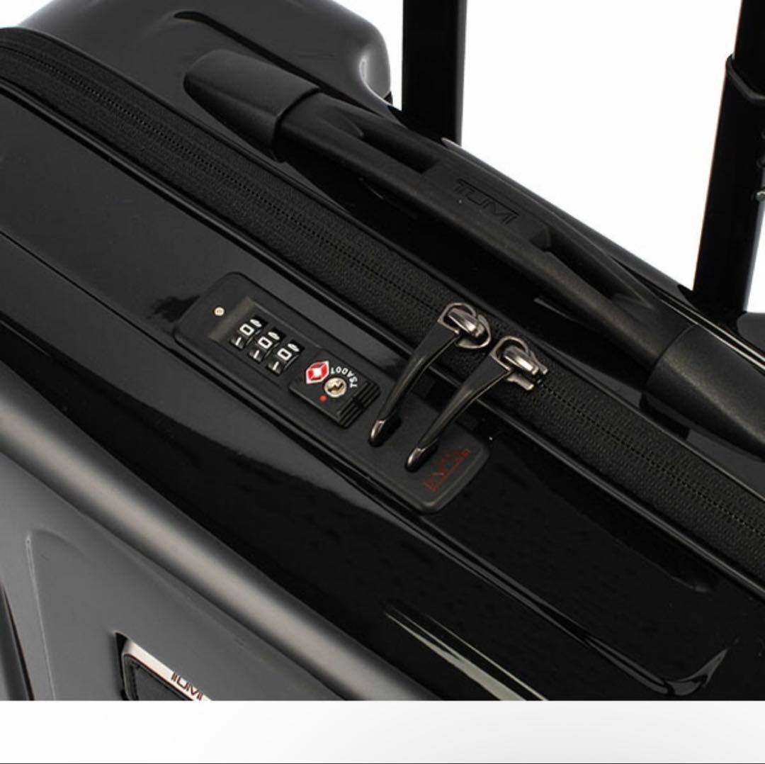 美品　トゥミ　TUMI V4 コンパクト 4ウィール ブリーフ スーツケース