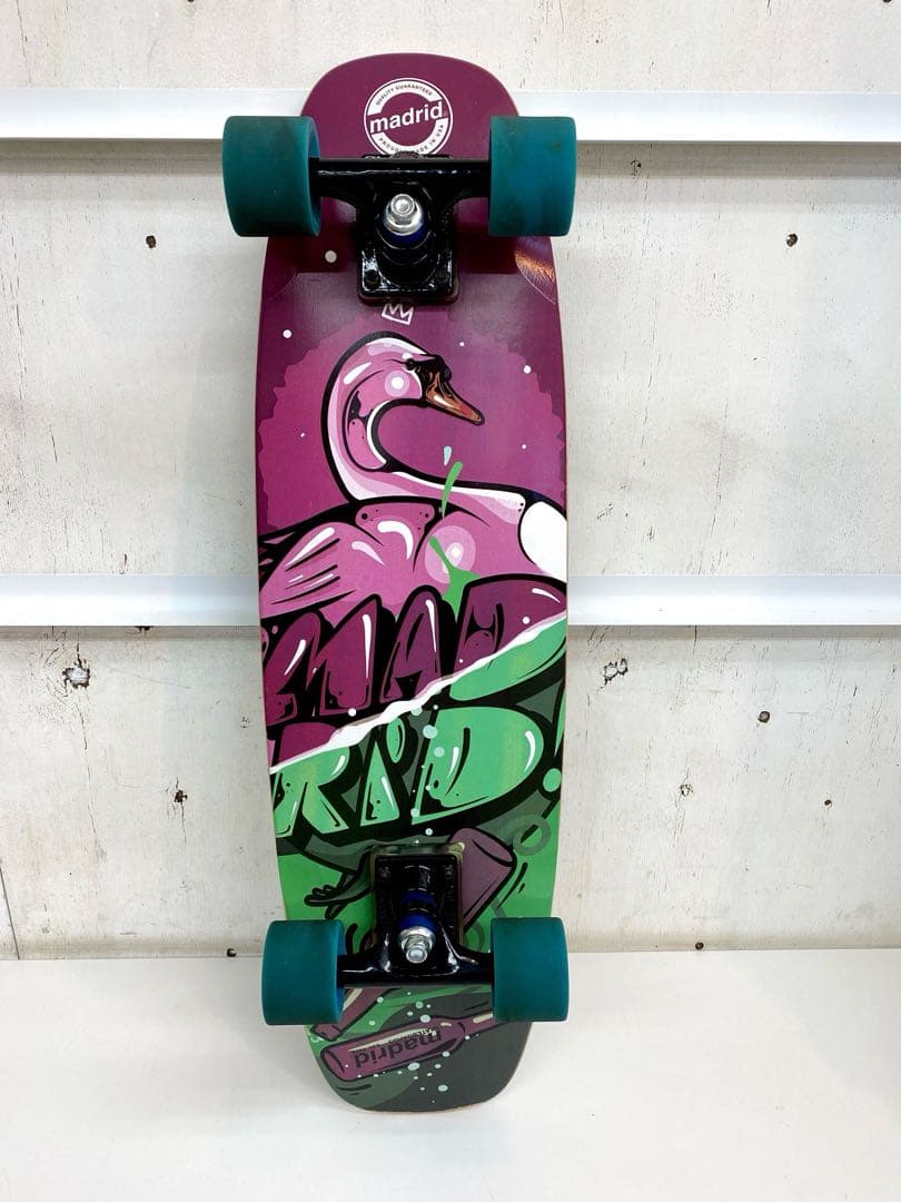 Madrid マドリッド ミジェット スワン・クルーザー