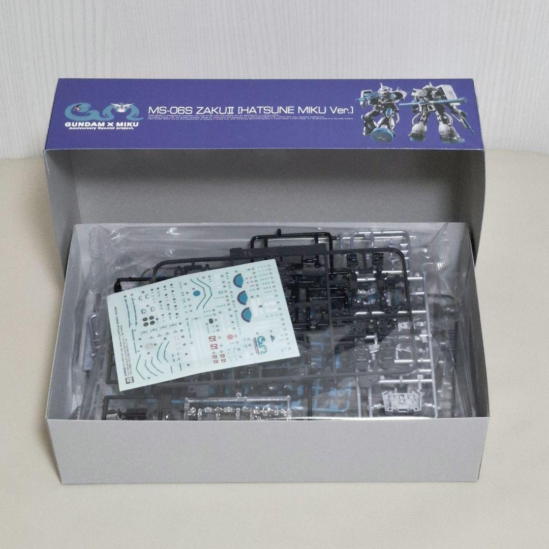 【限定版】RG 1/144 ザクII　初音ミクVer.