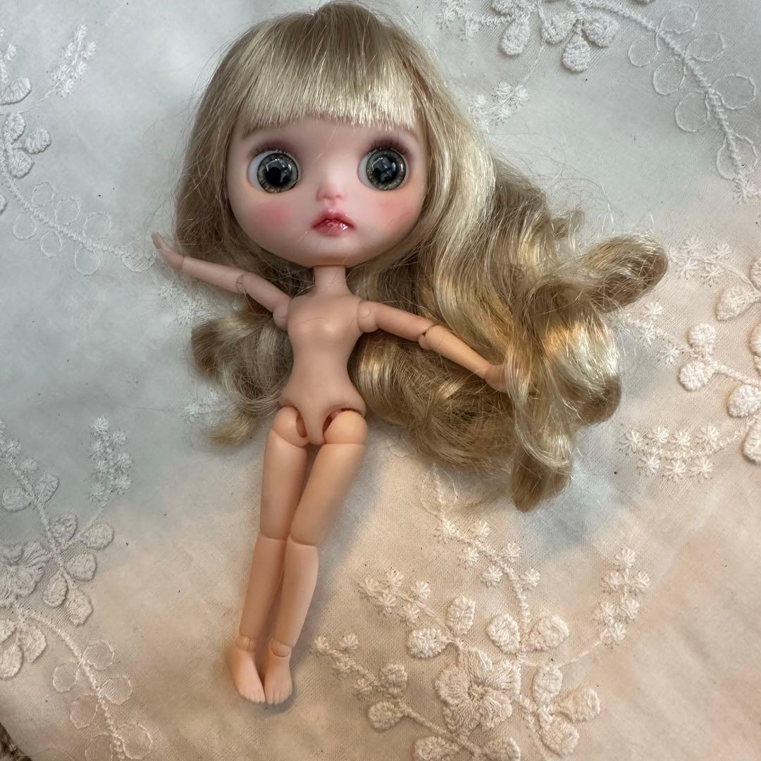 カスタムポップマートブライス　作家様　本体＋アウトフィット