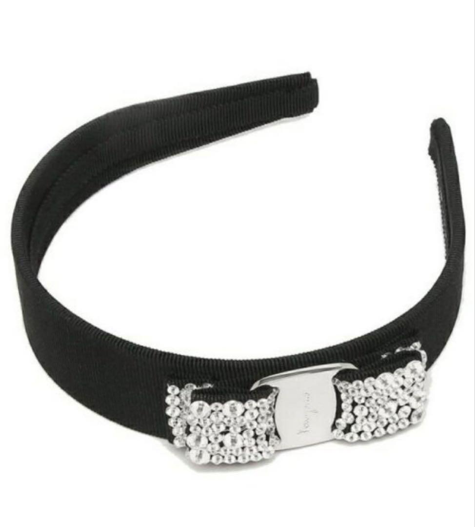 【フェラガモ】美品！ビジューリボンカチューシャ