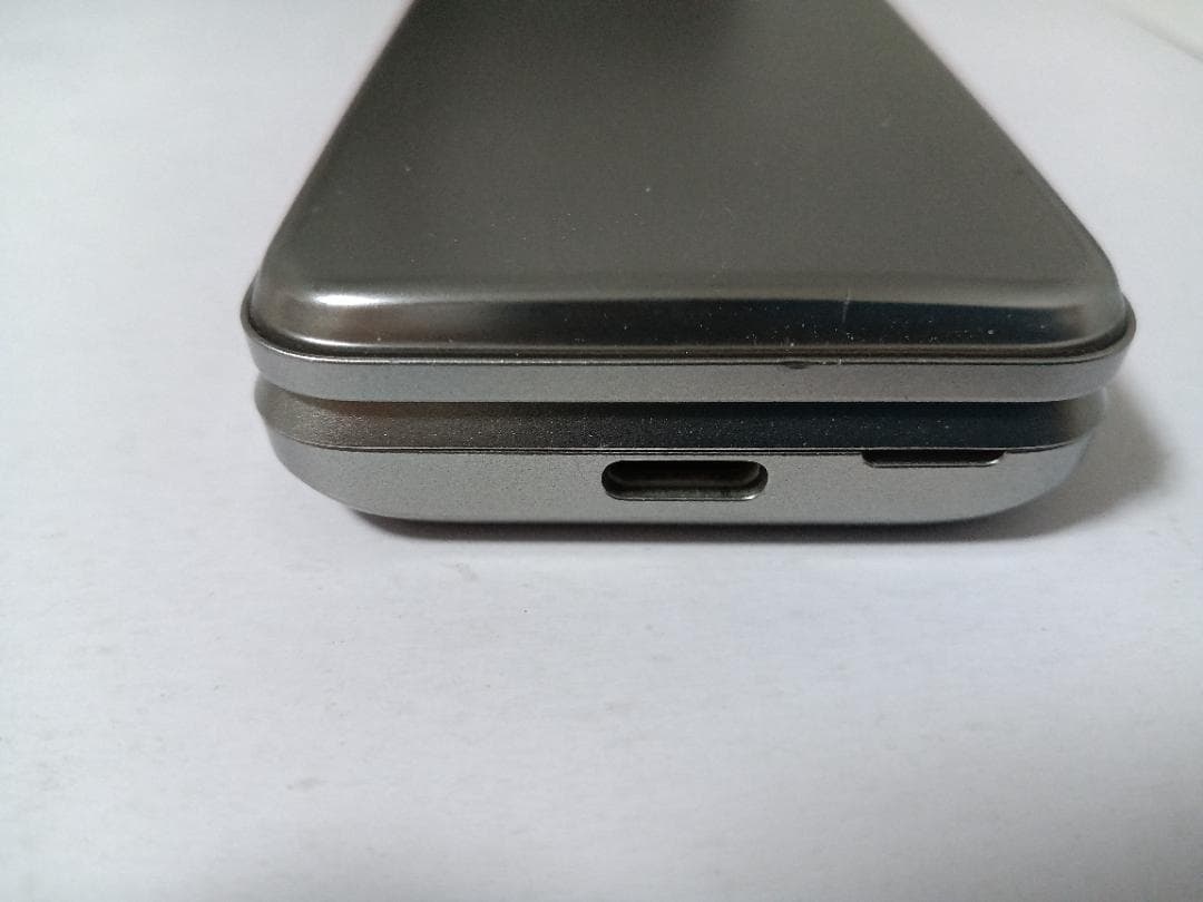 ☆ SoftBank DIGNOケータイ A202KC シルバー