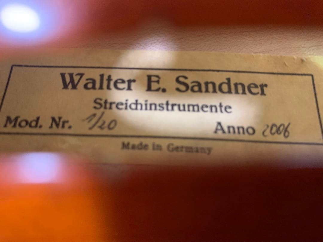 ドイツ製　4/4バイオリン　裏板一枚板　Walter E. Sandner