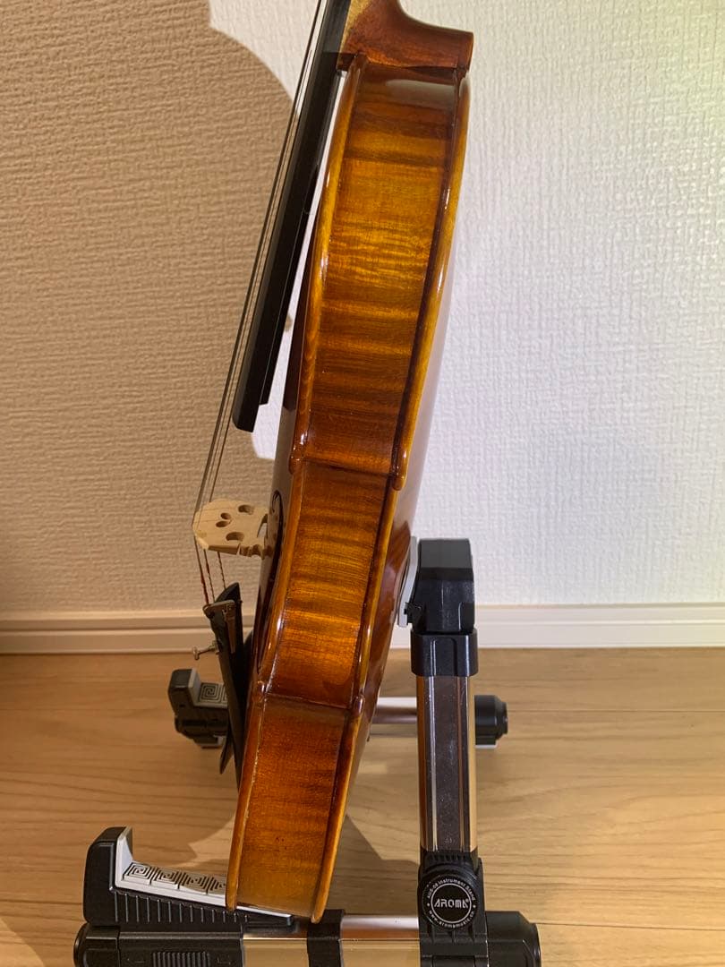 ドイツ製　4/4バイオリン　裏板一枚板　Walter E. Sandner