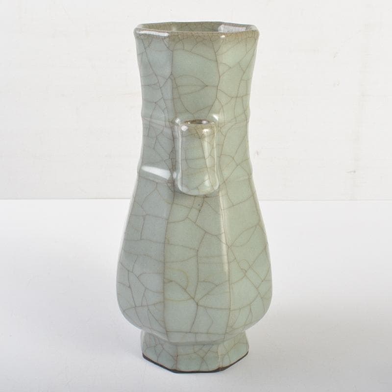 中国　汝窯　青磁　金絲鉄線　氷裂文　八角面取貫耳瓶　C　7395E