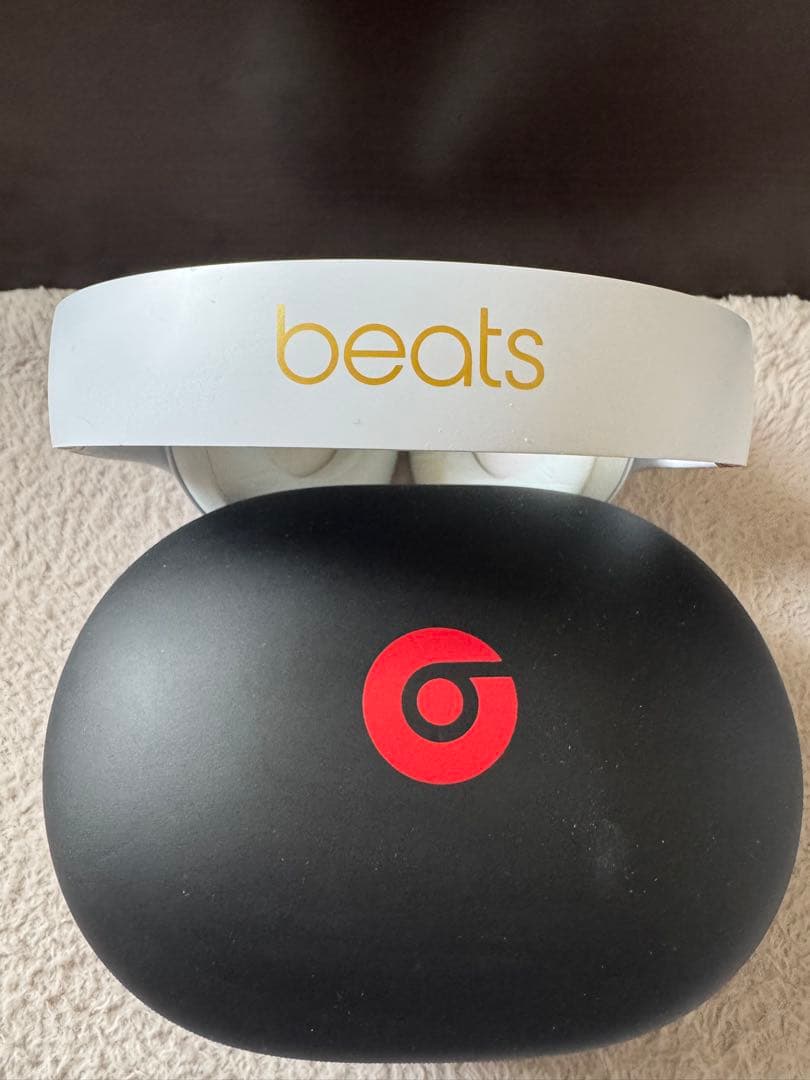 Beats studio3ワイヤレスヘッドホン ホワイト