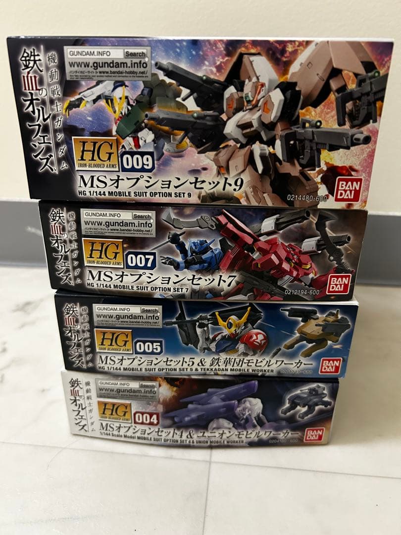 【新品・未使用】鉄血のオルフェンズ　HGシリーズ　17点＋おまけ