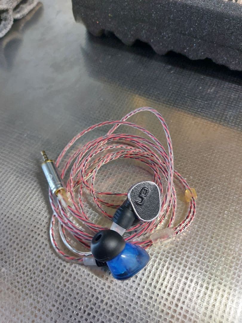 446　イヤホン11本 セット　ハードケース、cayin n5 ii 付き