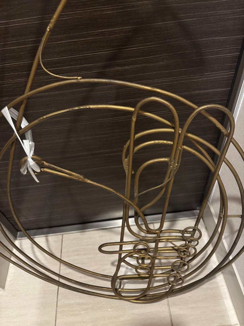 ホルン　大きな真鍮のオブジェ