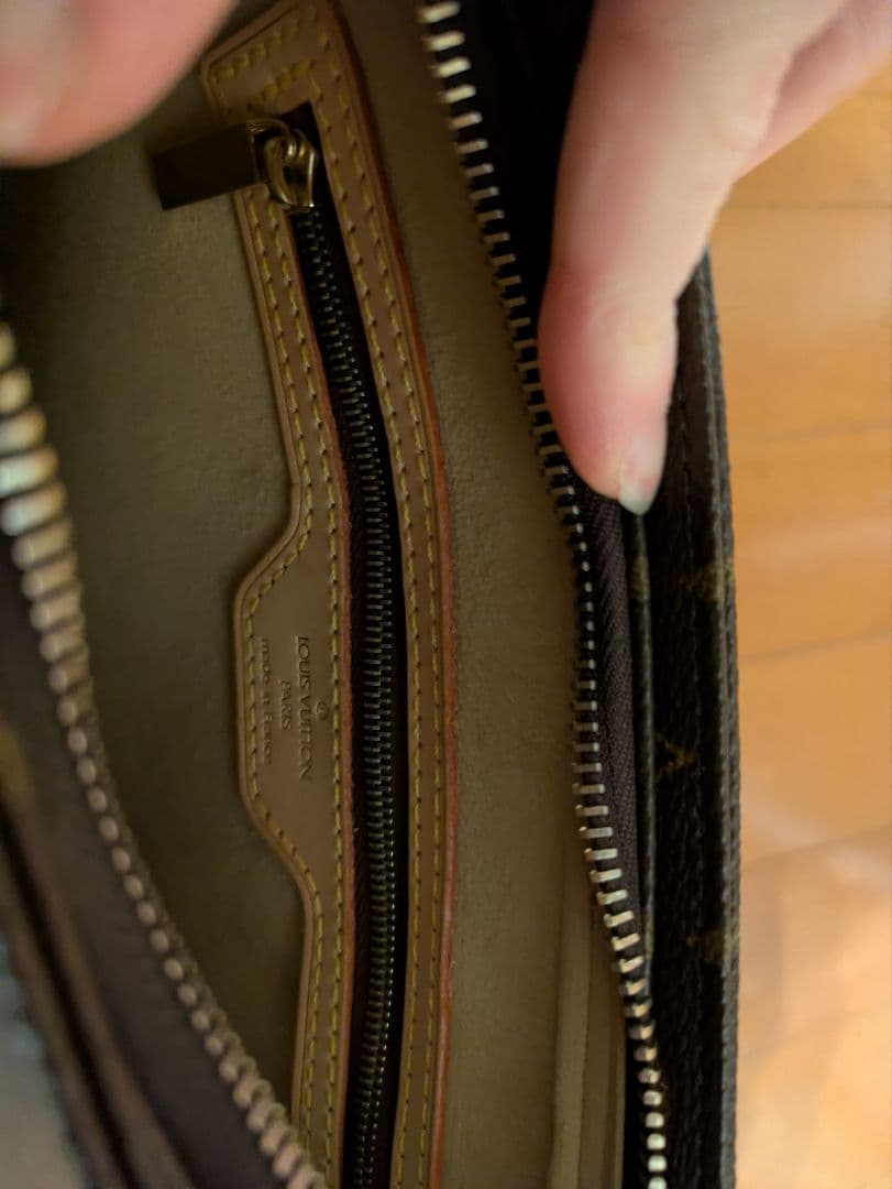 ルイヴィトン　VUITTON モノグラム　ルーピング　MM ショルダーバッグ