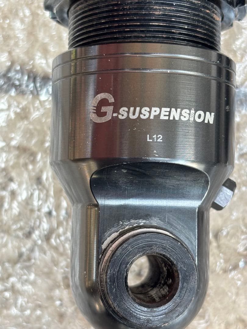 TW200用ＧＯＯＤＳ　G-SUSPENSIONとショートスタンド　車高調リアサ