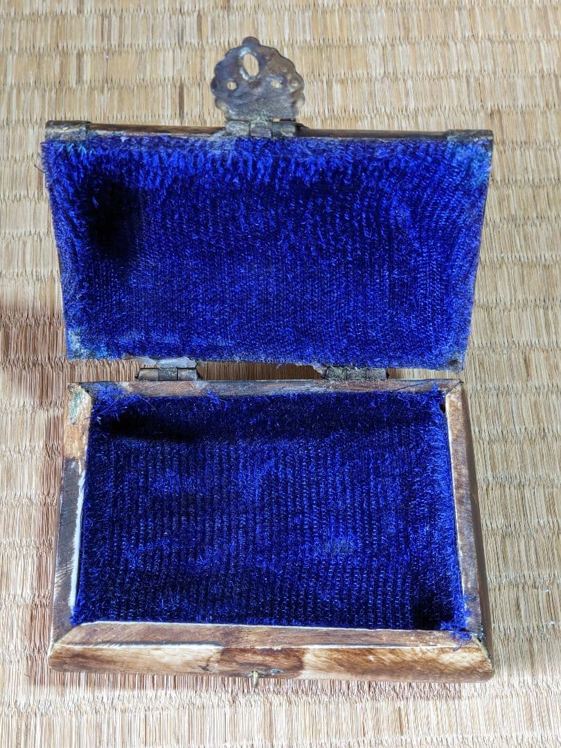 ♦中国 古玩 骨製 銅製金具 宝石箱 小物入れ 古美術品 骨董品 アンティーク