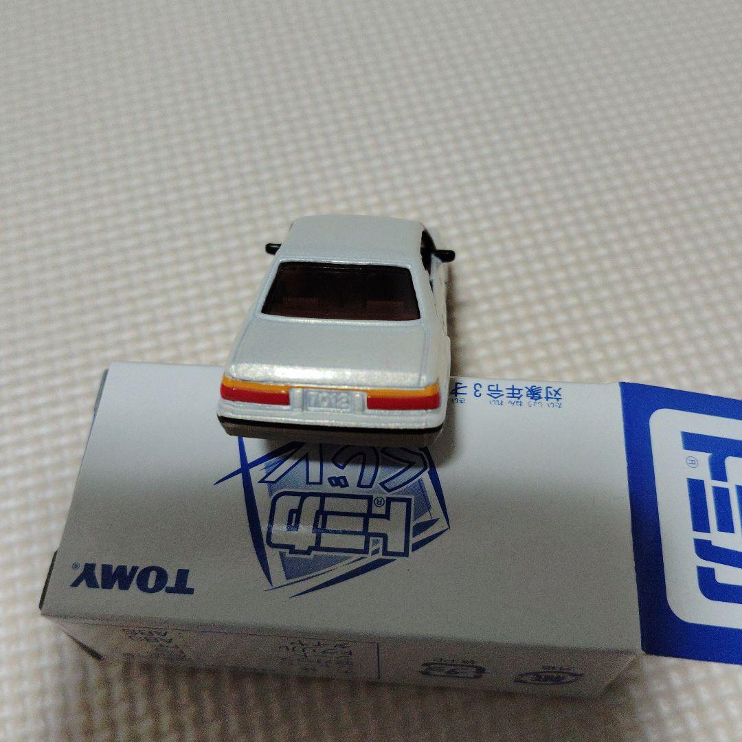 トミカ　クラウン