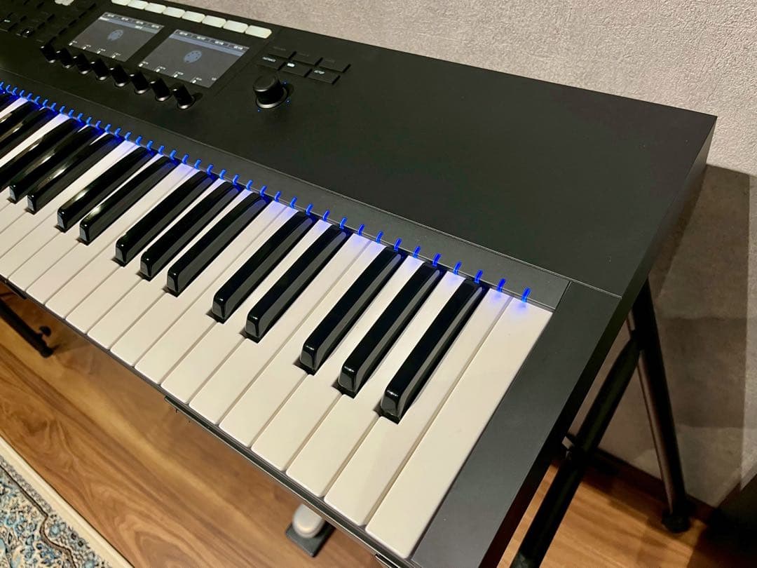 鍵盤楽器 KOMPLETE KONTROL S61 MK2