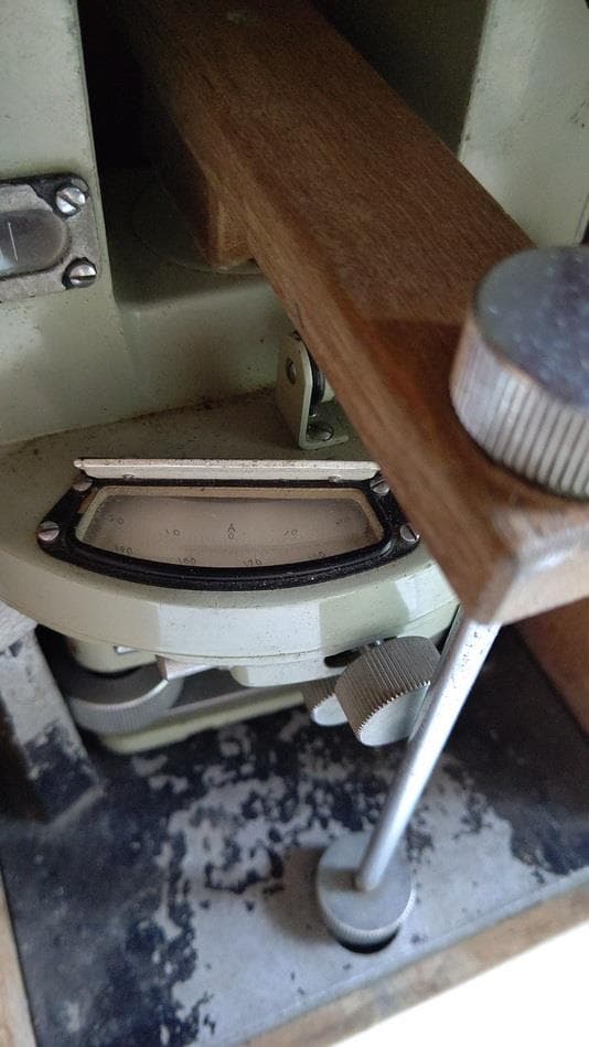 昭和３８年製　測量機