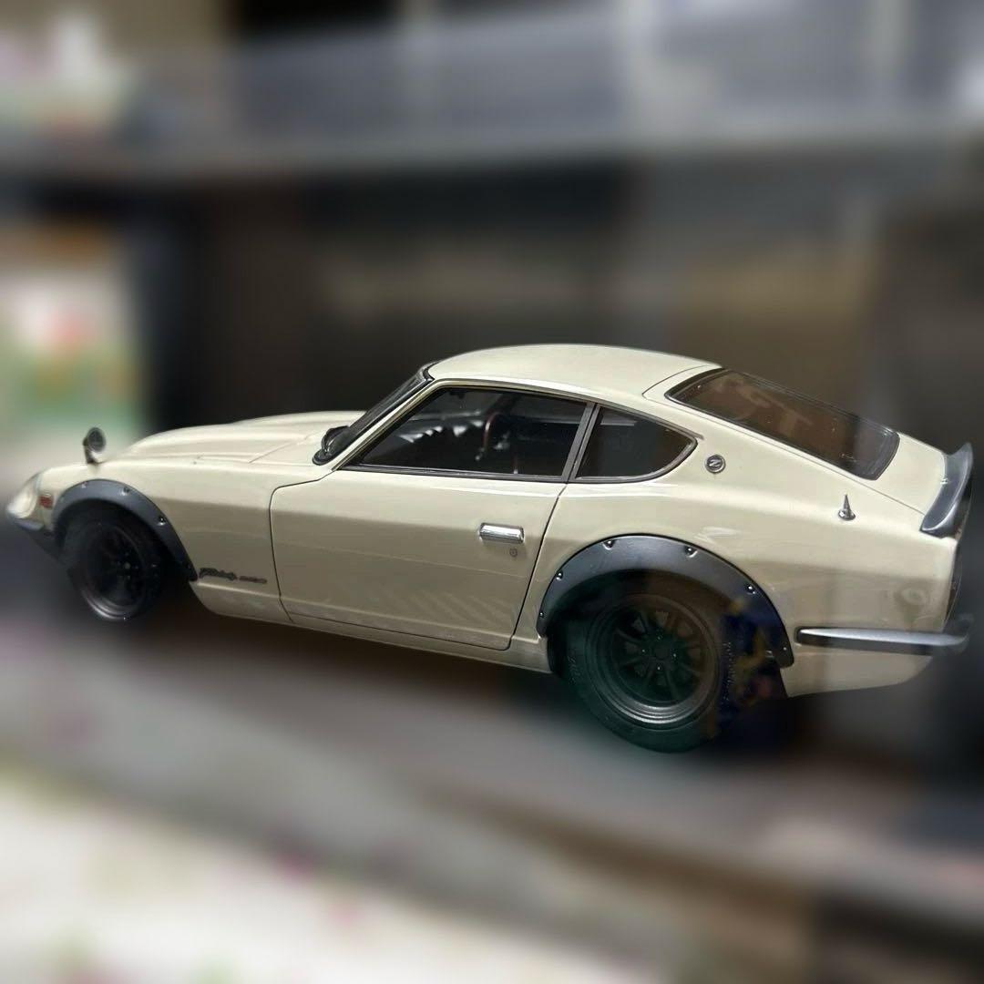 イグニッションモデル 1/18 日産フェアレデ240ZG (HS30) ホワイト