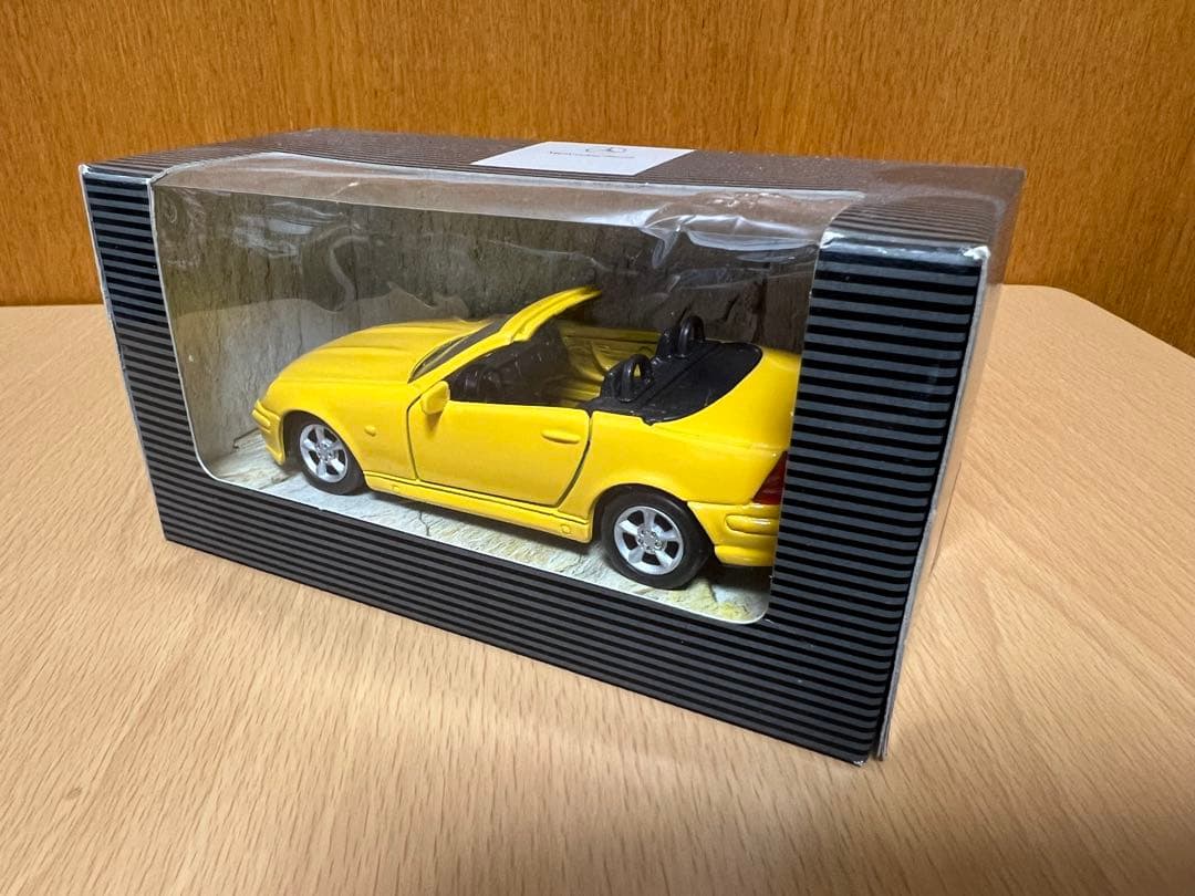 【希少】メルセデスベンツ SLK230 初代 ディーラー特注 イエロー ミニカー