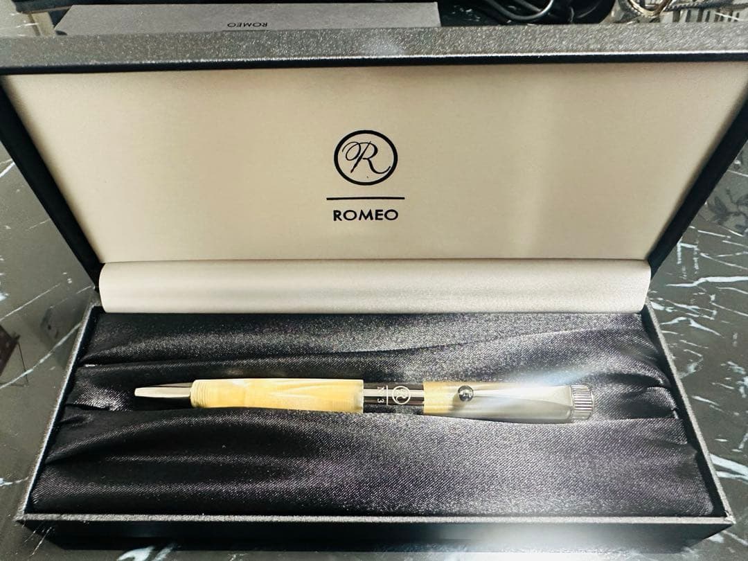 ROMEO ボールペン