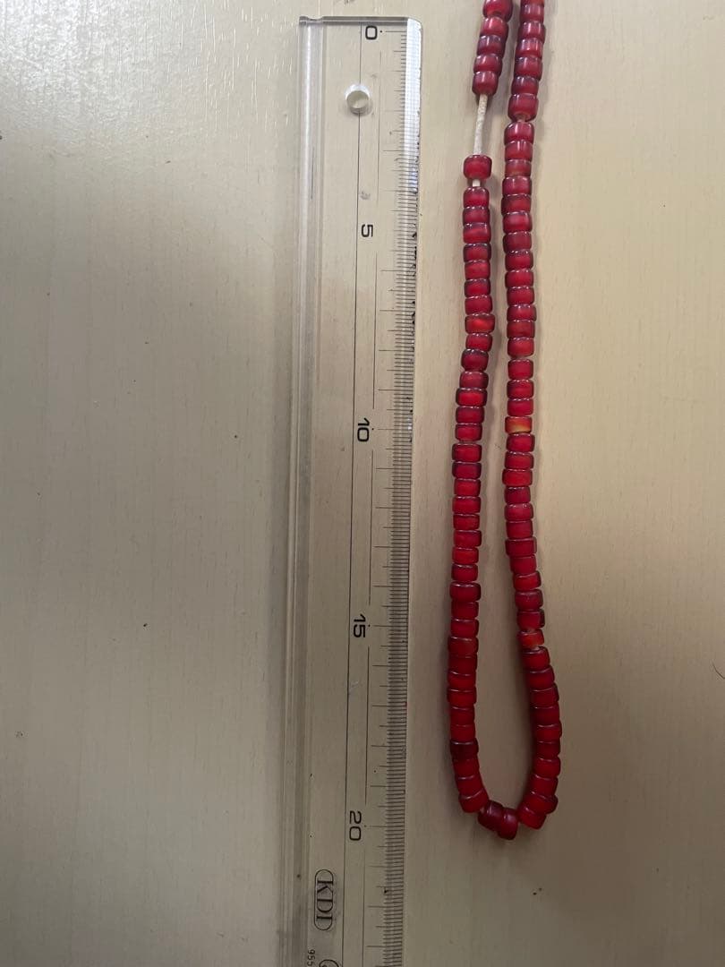 Special light ホワイトハーツ　ビーズネックレス　白✖︎赤