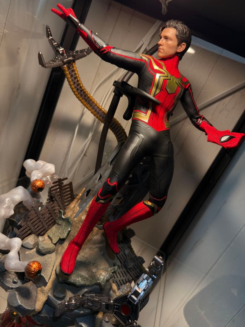 ピ*ル様 ホットトイズ　スパイダーマン インテグレーテッドスーツ トイサピ限定