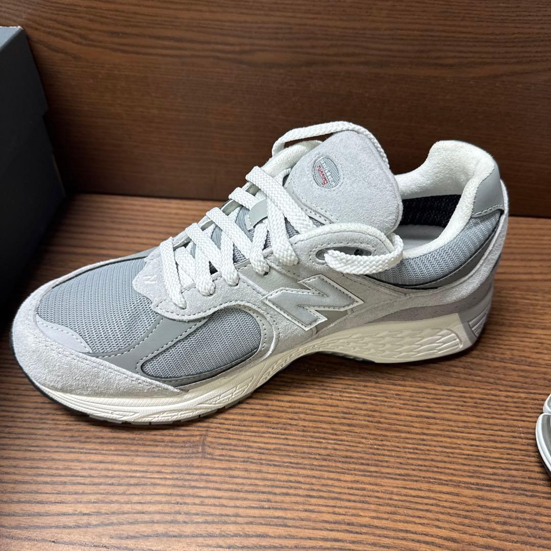 スニーカー New Balance M2002RXJ