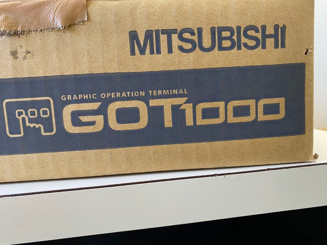 三菱　液晶タッチパネル　MITSUBISHI GOT1000