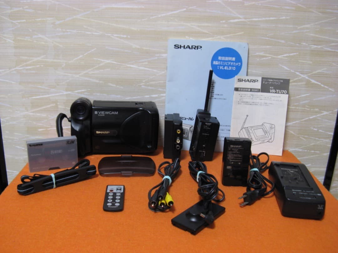 テープ再生動作OK！☆シャープの液晶8ミリビデオカメラ・VL-EL310