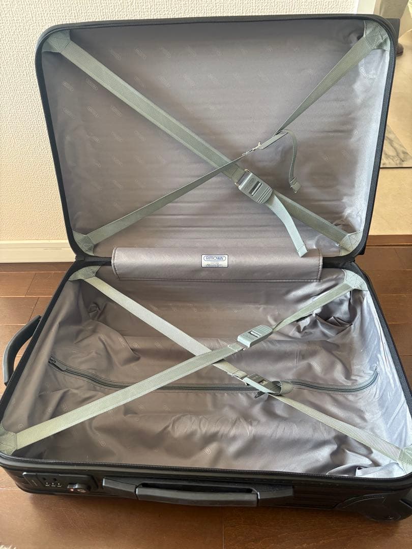 RIMOWA SALSA ブラックシェルキャリーケース
