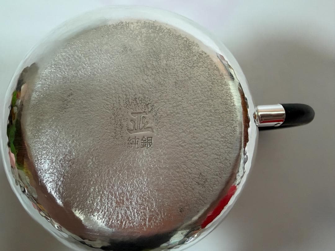 純銀製 丸形 鎚目 玉石摘 唐木手 急須 銀瓶 煎茶道具