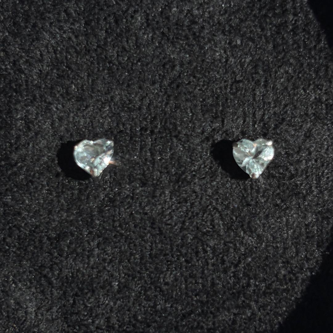 ❤️キラキラアクアマリン❤️新品未使用　ハート　一粒ピアス　pt900 0.7ct