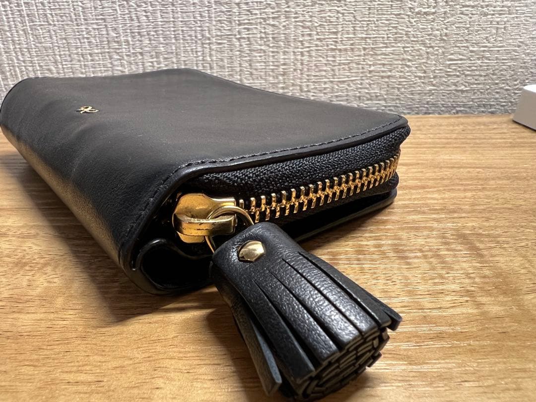 ANYA HINDMARCH スマイリーラウンドジップ　ウォレット　二つ折り財布