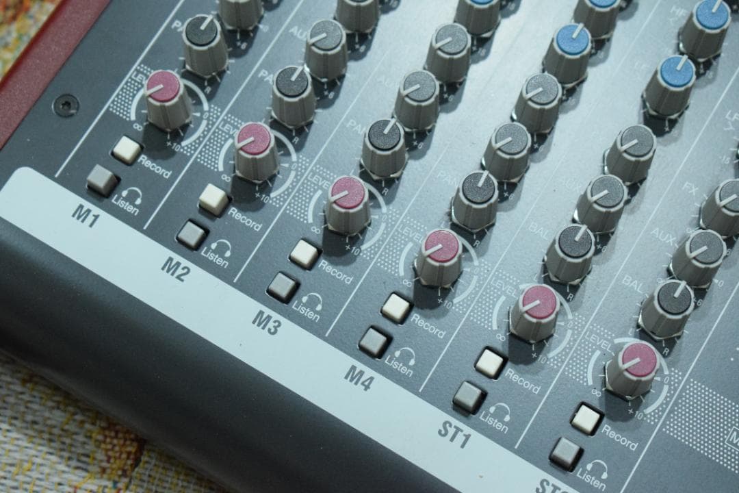 【動作確認済み】ALLEN&HEATH / ZED-10 アナログミキサー