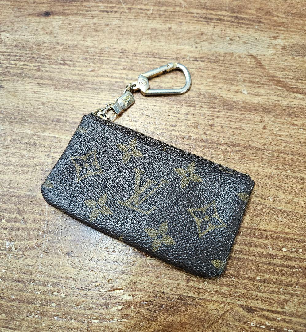LOUIS VUITTON ルイヴィトン ポシェット クレ ケース