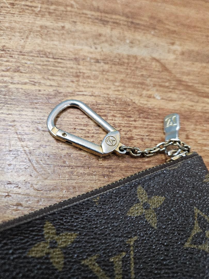 LOUIS VUITTON ルイヴィトン ポシェット クレ ケース