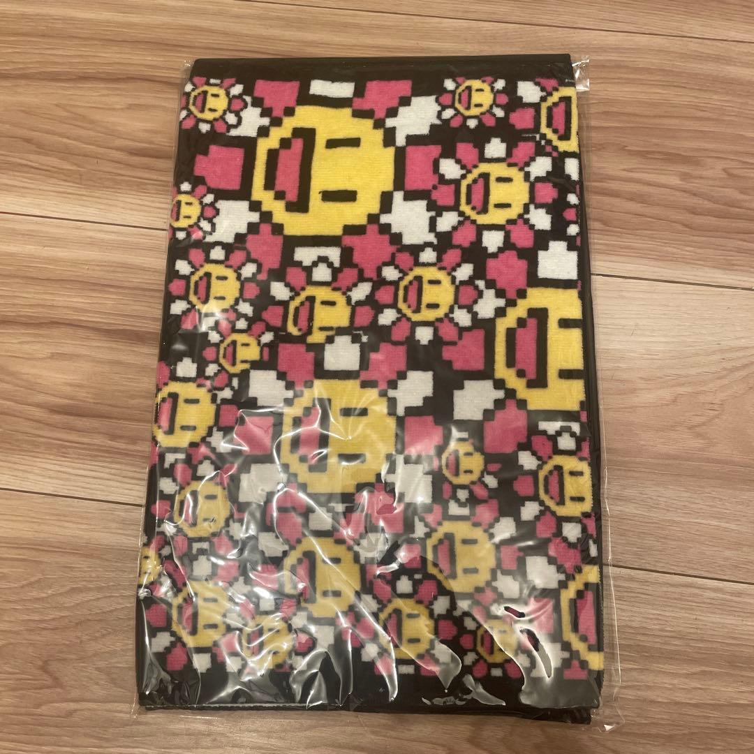 村上隆 ステッカー タオル ピンバッジ　クリアファイル　パズルセット