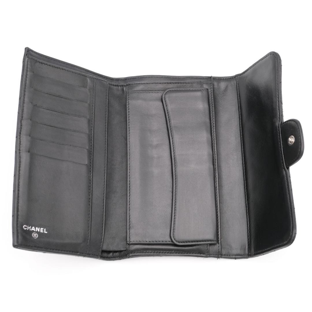 CHANEL シャネル マトラッセ ラムスキン ココマーク 三つ折り長財布