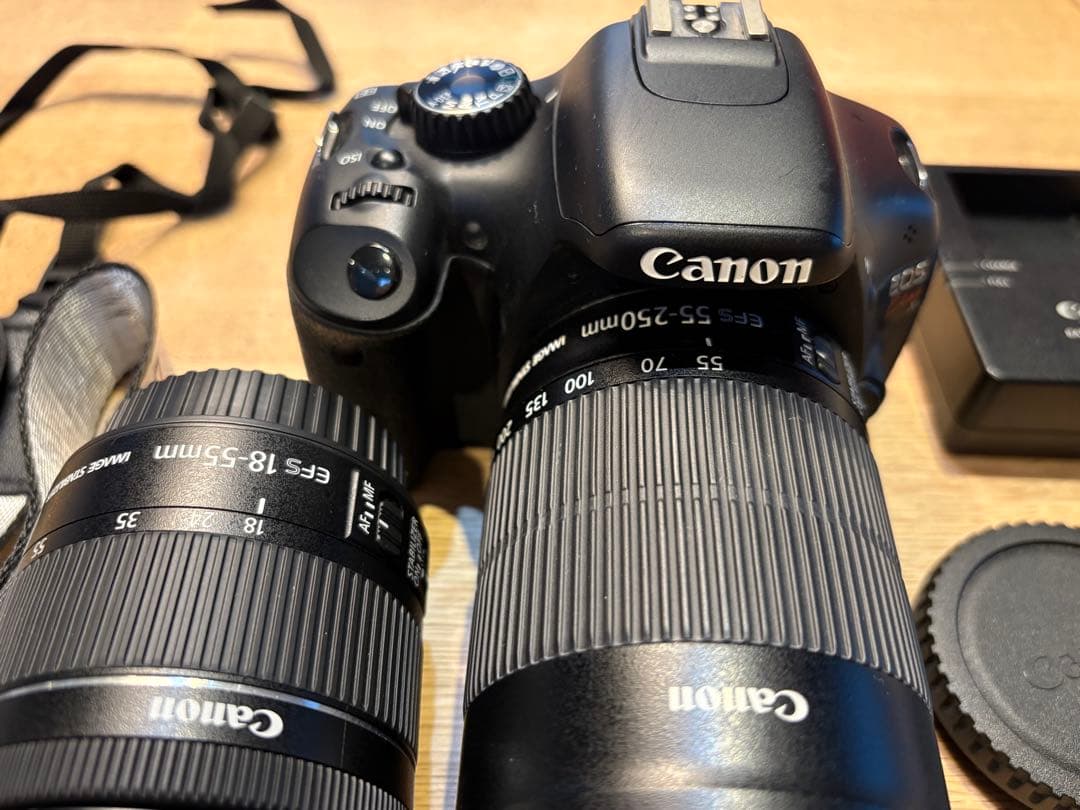 Canon EOS kissx4一眼レフカメラ レンズ2本付き56