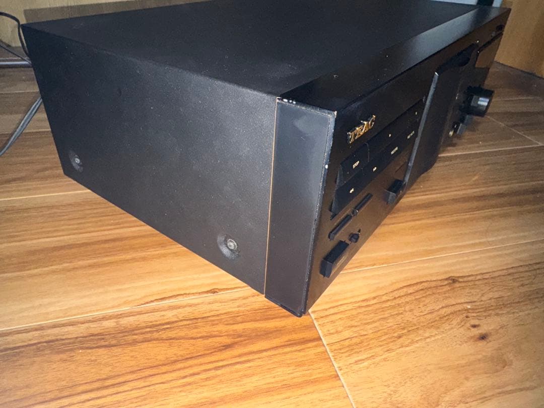 た*が様 TEAC ティアック　V-1010 3ヘッド　カセットデッキ