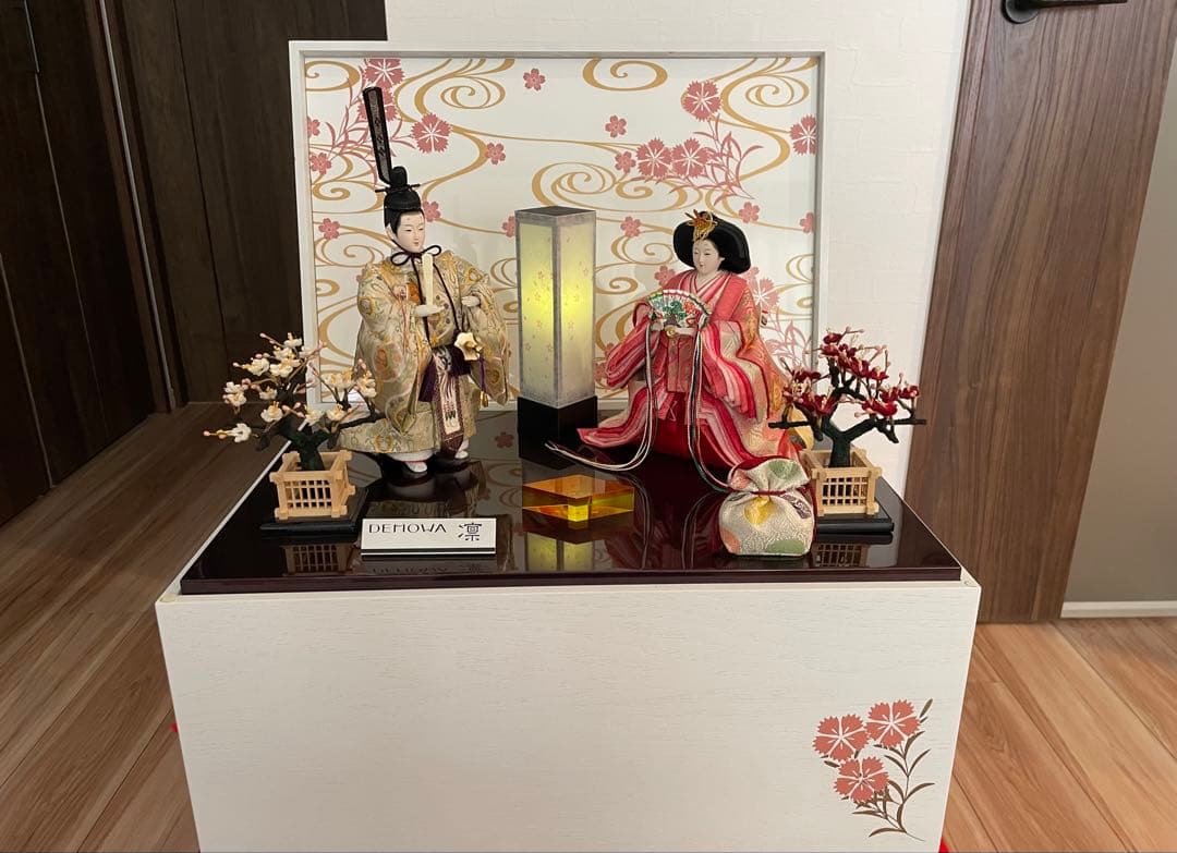 こ*ん様 ひな人形 おしゃれ コンパクト モダン 立雛 雛人形 立ち雛 たちびな