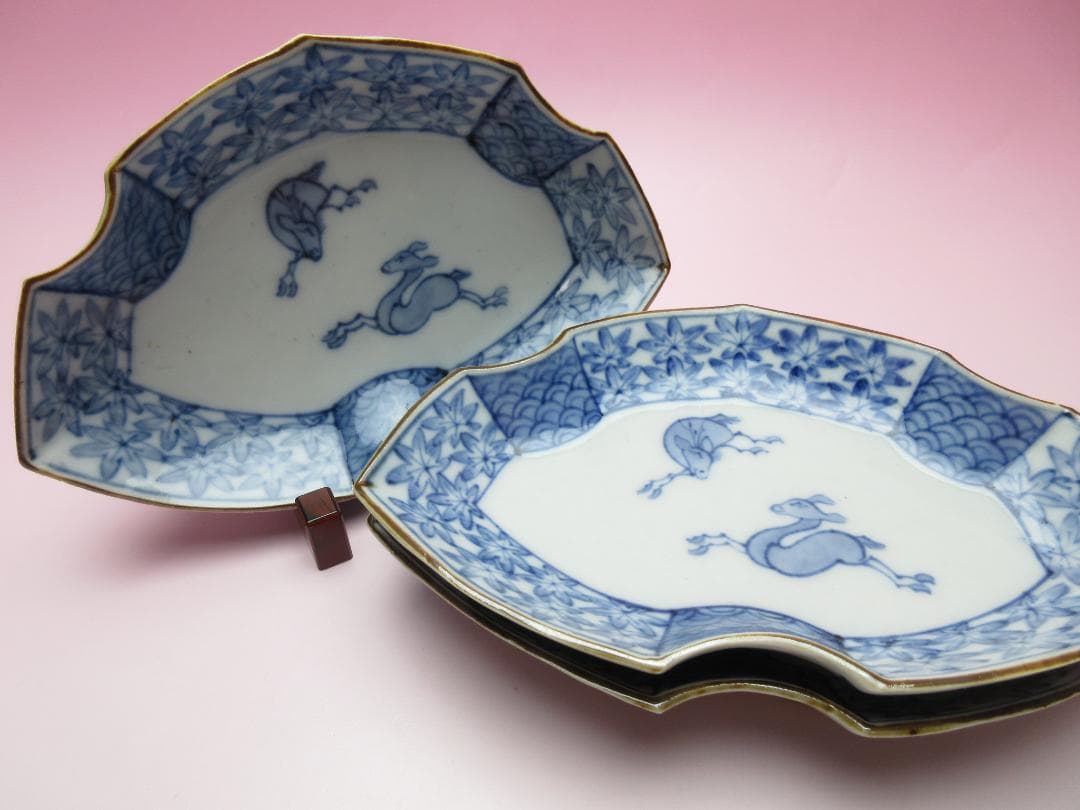 時代 染付 角福 鹿と紅葉模様 変形皿 3枚 61228