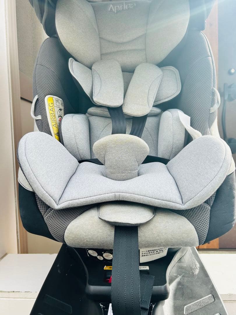 チャイルドシート　クルリラAC