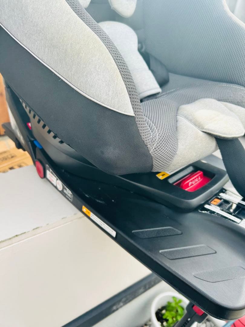 チャイルドシート　クルリラAC