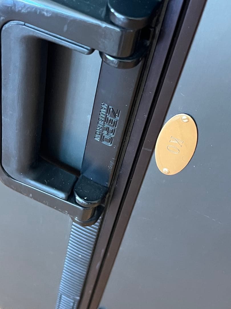 ゼロハリバートン　アルミスーツケース