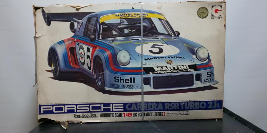 永大グリップ 1:8 ポルシェカレラ RSRターボ 2.1 未組み立て