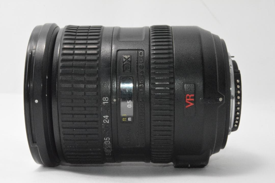 ニコン NIKON AF-S 18-200mm F3.5-5.6G ED VR
