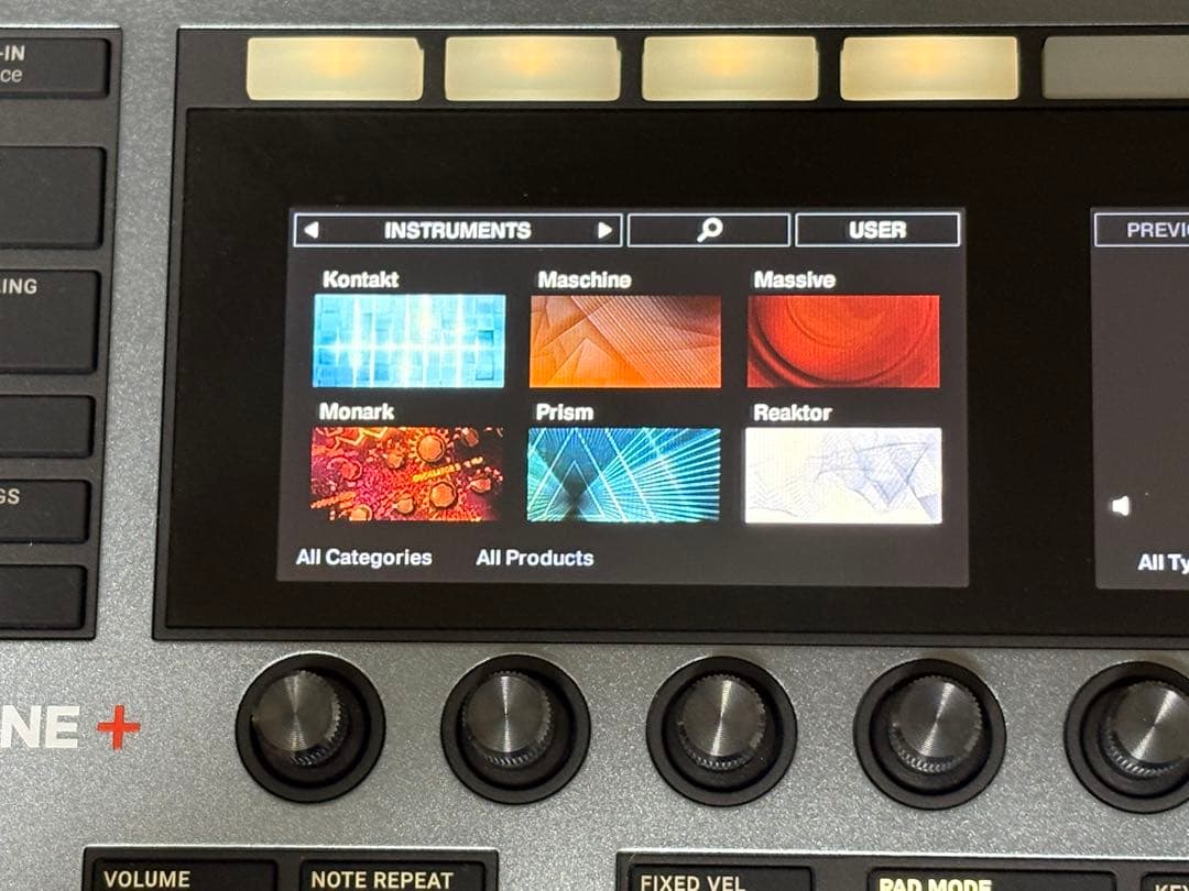 MASCHINE＋plus(ガイドブック付）Native Instruments