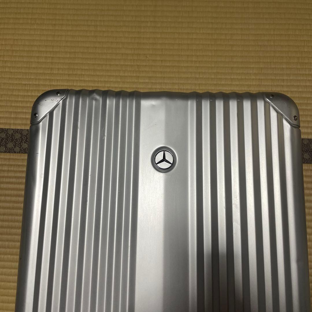 Mercedes-Benz シルバー キャリーケース　65L