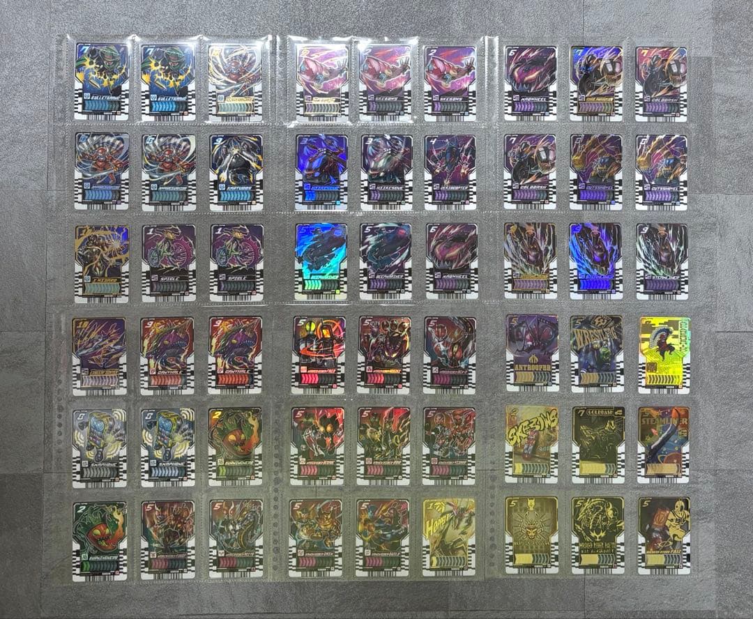 仮面ライダーガッチャード　ライドケミートレカ　　872種類　まとめ売り